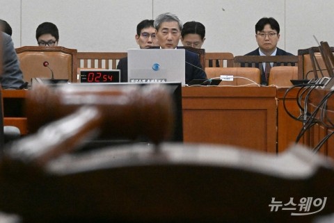 인사청문회 출석한 신현송 한국은행 총재 후보자