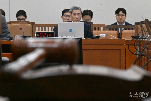 인사청문회 출석한 신현송 한국은행 총재 후보자