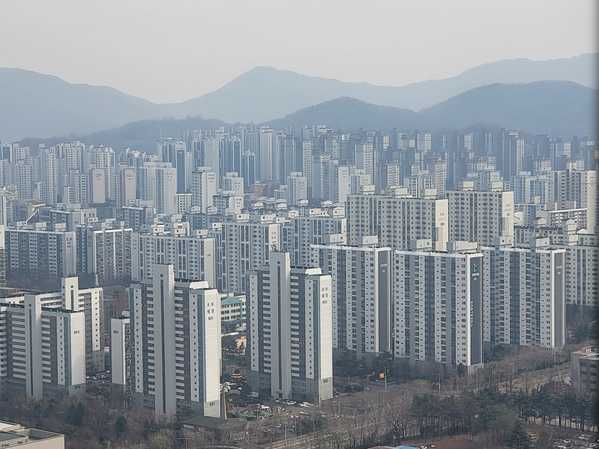 4베이 평면 설계, 아파트 분양·매매 시장에서 인기 급상승 - 뉴스 썸네일 이미지