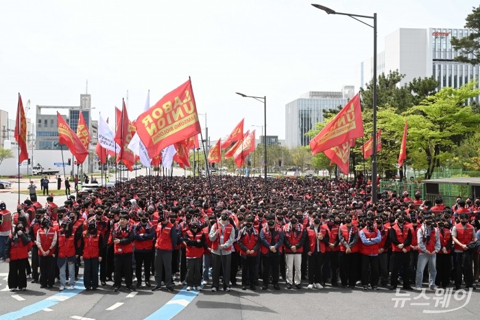 하필 실적발표 날···삼성바이오 노사의 명분 없는 싸움