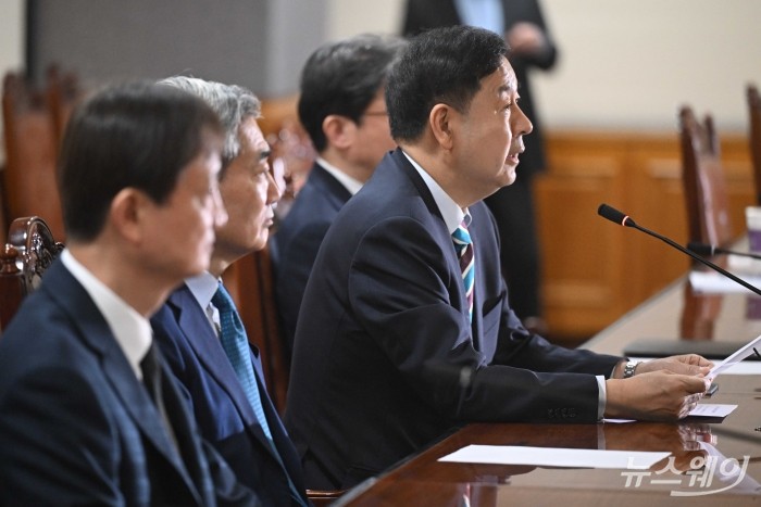 정부, 美 금리 동결·중동 리스크 속 "국내 금융사 위기 대응력 충분"