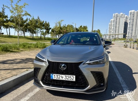 전기차인 듯 아닌 듯··· 렉서스 NX450h+, 하이브리드 끝판왕의 저력