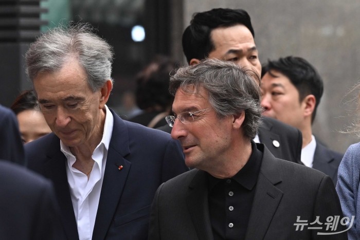 롯데 신유열·LVMH 델핀 아르노 또 만났다...차세대 리더 교류 확대
