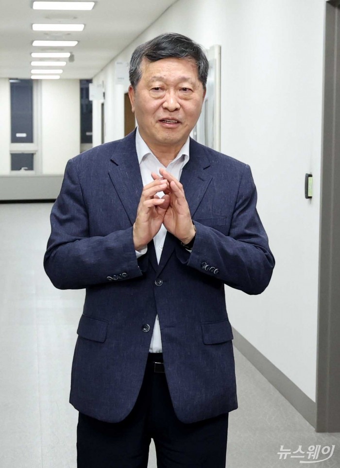 중노위원장 "밤 10시께 합의·조정 결정···노조 부결 땐 파업"