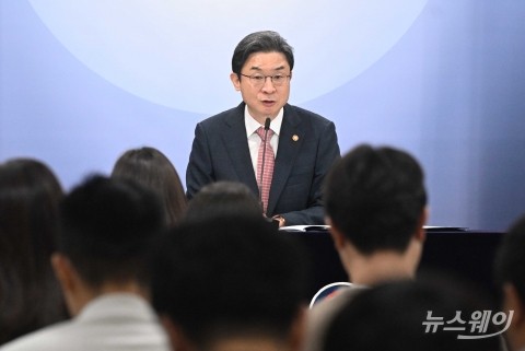 이억원 금융위원장 "年 60% 초과 불법사금융, 원금·이자 무효"