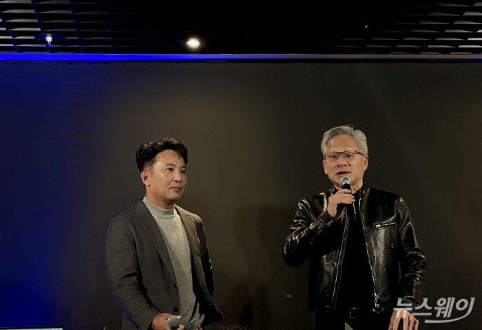 7일 오후 강남 모처 PC방에서 젠슨 황 엔비디아 CEO와 김택진 엔씨 대표가 만났다. 사진=김세현 기자