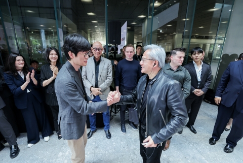 "네이버는 AI 월드클래스"···젠슨 황이 직접 밝힌 협력 이유(종합)