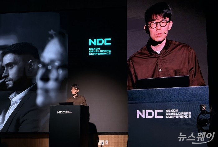 NDC 26 현장에서 기조연설 중인 강대현 넥슨코리아 공동대표. 사진=김세현 기자