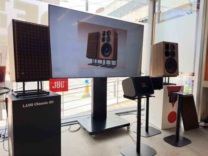 북쉘프 라우드스피커 JBL L100 Classic 80 . 사진=JBL 제공