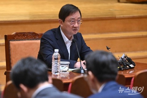 이찬진 "스페이스X 0주 배정 이해 안 돼"···해외 IPO 절차 점검