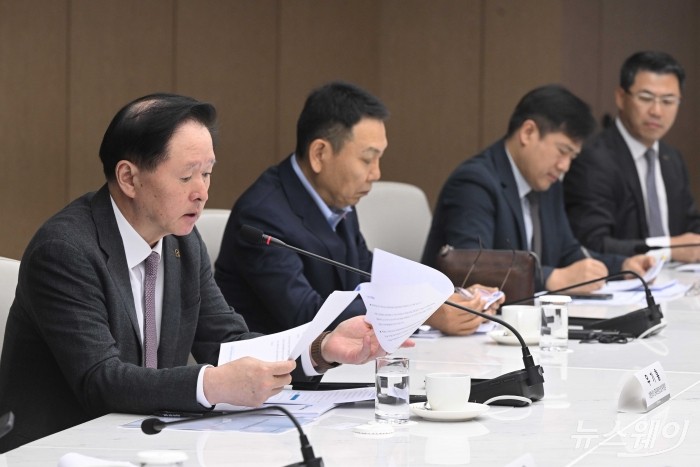 우기홍 대한상공회의소 문화관광산업위원회 위원장 겸 대한항공 대표이사 부회장이 25일 오전 서울 중구 대한상의에서 열린 대한상의-문화관광산업위원회 '한일 관광협력 토론회'에서 발언을 하고 있다. 사진=강민석 기자