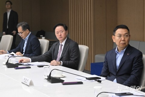 '한일 관광협력 토론회' 배석한 우기홍·정호석