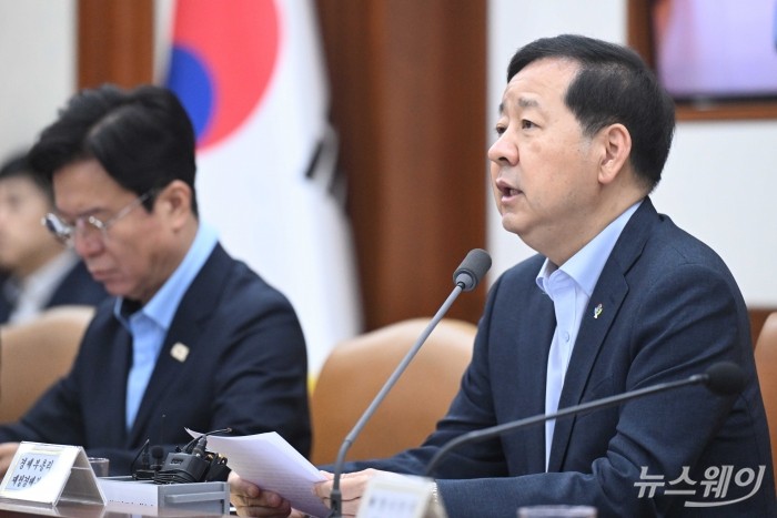 구윤철 부총리 겸 재정경제부 장관이 26일 오전 서울 종로구 정부서울청사에서 열린 비상경제본부 회의 겸 경제관계장관회의 겸 민생물가 특별관리 관계장관 태스크포스(TF)에서 모두발언을 하고 있다. 사진=강민석 기자