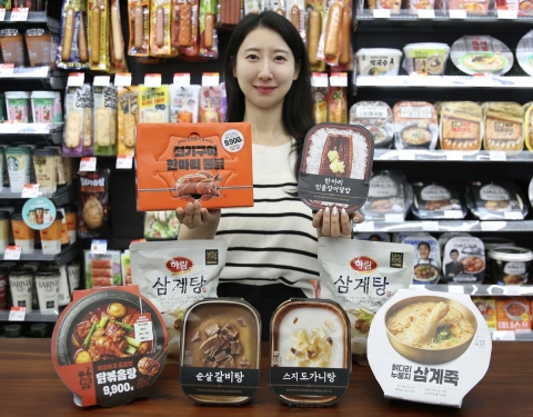 "복날은 닭만 먹나" 장어·오리에 셰프 손맛까지···유통가 흔든' 요즘 복날'