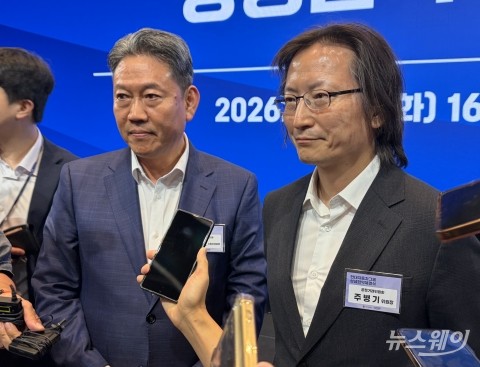 현대차 '로봇 2028' 시동···車 부품사도 미래 산업 전환