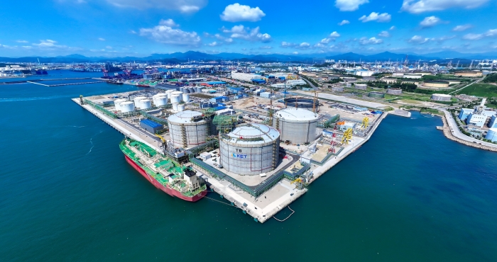 대우건설이 EPC로 수행한 울산 북항 LNG, OIL 터미널 전경. 사진=대우건설 제공