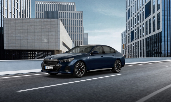 BMW 550e 국내 철수···고가 '충전식 하이브리드' 수요 한계