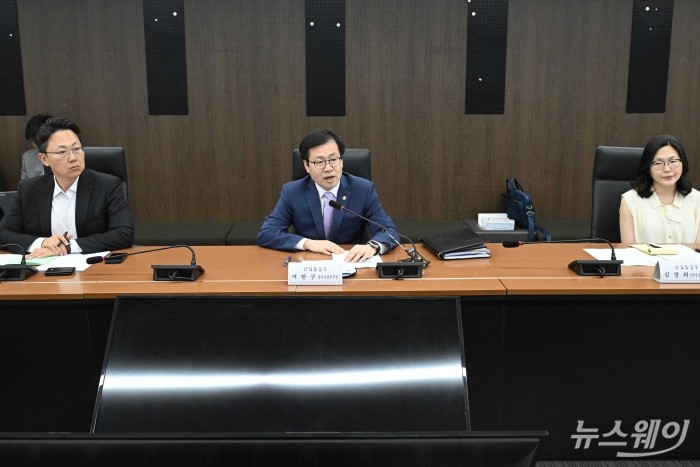 여한구 산업통상부 통상교섭본부장이 13일 오후 서울 중구 한국산업기술기획평가원에서 열린 제58차 통상추진위원회에서 모두발언을 하고 있다. 사진=강민석 기자