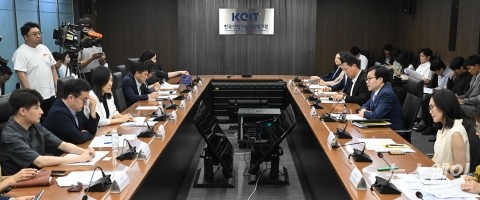 '제58차 통상추진위원회' 주재하는 여한구 통상교섭본부장