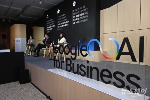 AI 검색 확대에 구글, 네이버 앞섰다···챗GPT도 이용자 폭증