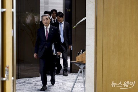 신현송의 조건부 경고···'금리'가 갈 최종 경로는