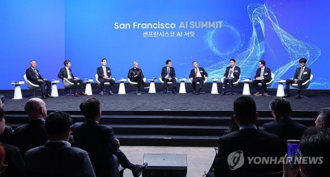 이재명 대통령·기업인들 한자리···네이버 100억달러 투자 공개