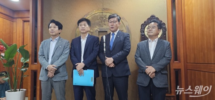 K-자본시장특위 "레버리지 규제 효과 부족시 예탁금 5000만원 상향 검토"