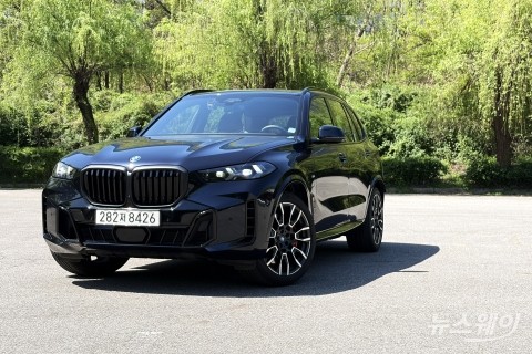 전기차·내연기관 장점 모두 품은 '만능 SUV'···BMW X5 50e