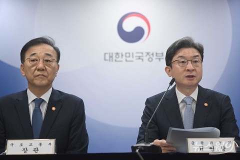 8.13대책 두고 전문가들 "내 집 마련 기회 확대" vs "집값 자극"