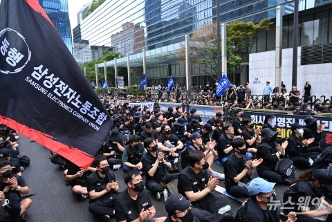 삼성 DX노조, 끝난 임금협상 뒤집을 카드 꺼냈다