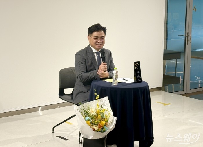 "경쟁자 쫓지 않겠다"...볼보, '가격·경험'으로 韓시장 정조준