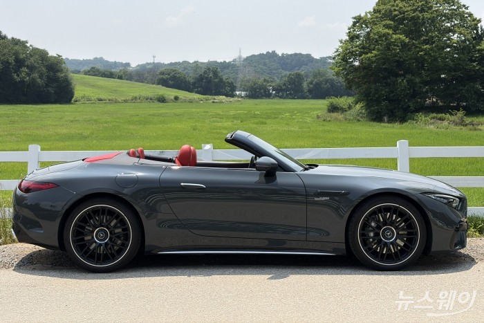 메르세데스-AMG SL 43. 사진=권지용 기자