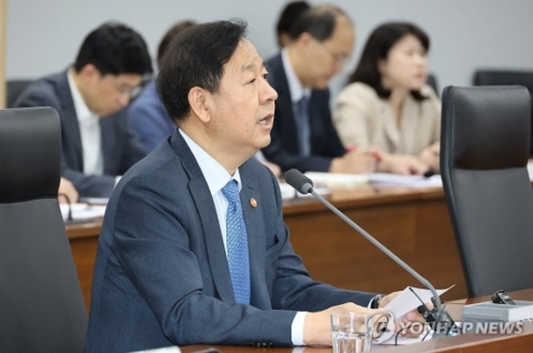 유류세 인하 11월까지 연장···추석 고속도로 기름값 리터당 100원 내린다