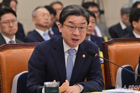 이억원 금융위원장, KOK코인 사건 금융기관 관여 여부 점검...대응체계 사법당국과 논의
