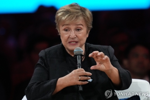 "AI가 경제 살리고 일자리 흔든다"···IMF 총재의 경고