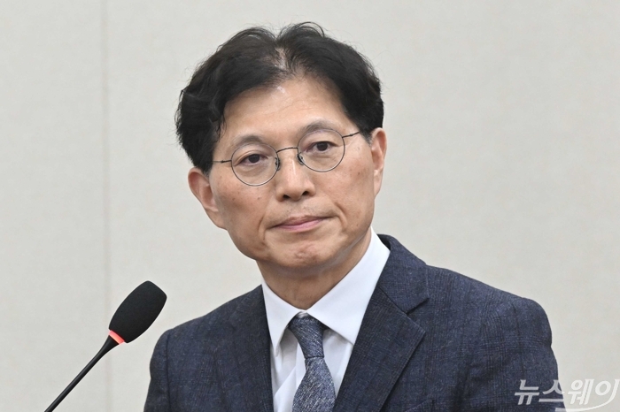 납품 특혜·장려금 누락 의혹···GS리테일 국감서 진땀