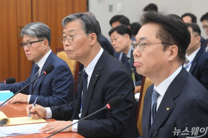 코레일 부채비율 300% 육박 전망···"KTX 운임 인하 재검토해야"