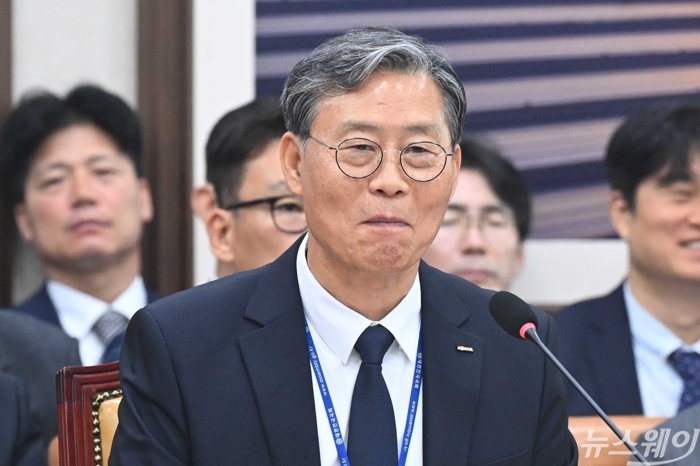 "KTX 정원 초과 탑승 관리 부실"···코레일, 명절 안전대책 마련 시급