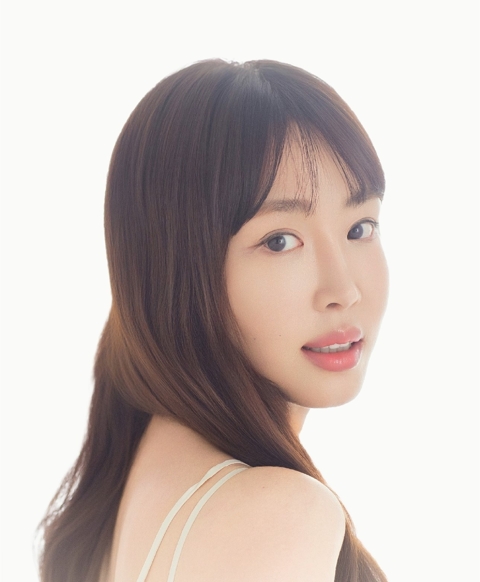 배우 강예원, 뷰티 브랜드 '어텐스' 론칭···슬로우 에이징 조준