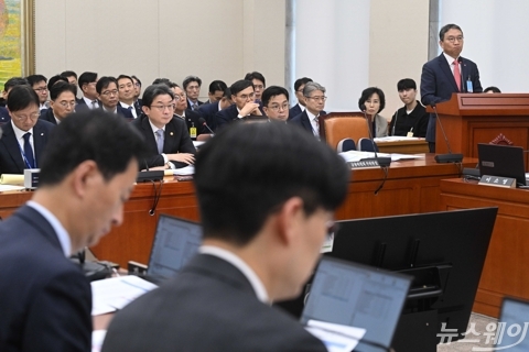 이억원, 루센트블록 논란에 "필요 시 추가 검토"···김학수 "기술탈취 없었다"