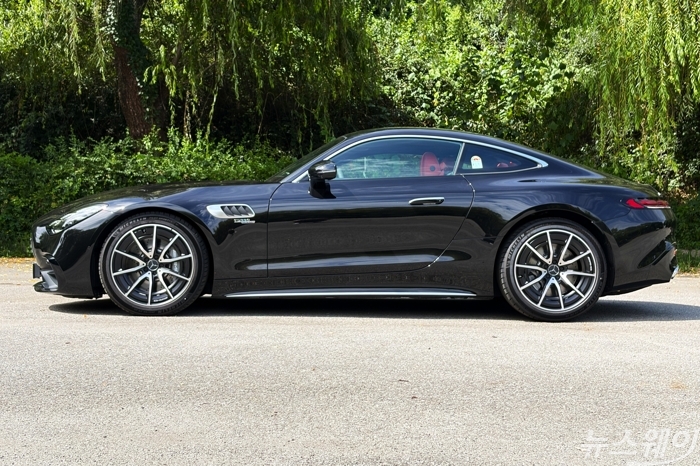 메르세데스-AMG GT 43. 사진=권지용 기자