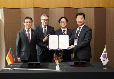 효성중공업, 지멘스와 디지털 전력망 협력···AIDC 공략