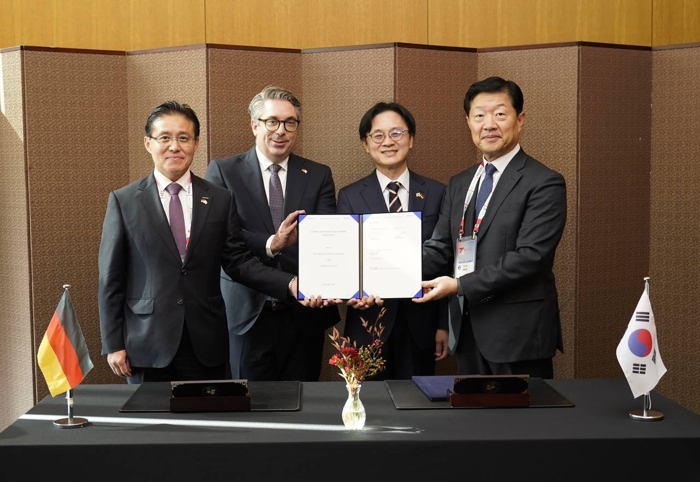 효성중공업, 지멘스와 디지털 전력망 협력···AIDC 공략